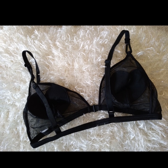 Sexy 🖤Heart Bra🖤/Lingerie Black Front closure 34C - Picture 2 of 4